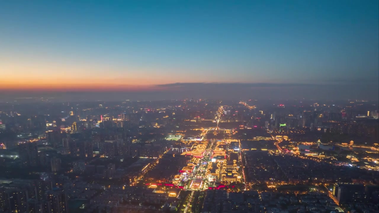 航拍西安大唐不夜城夜景延时视频素材