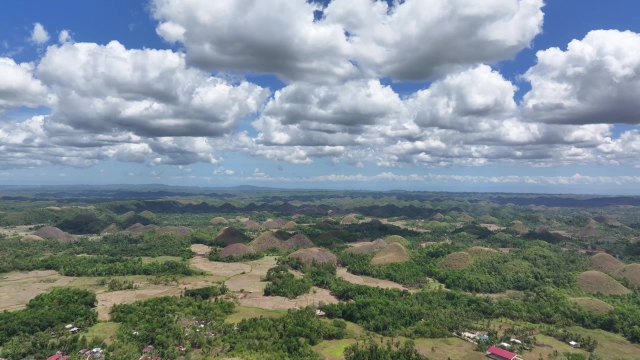 千岛之国，宿务省，保和省，保和岛，Bohol ，巧克力山，Chocolate Hills，晴朗，航拍视频素材