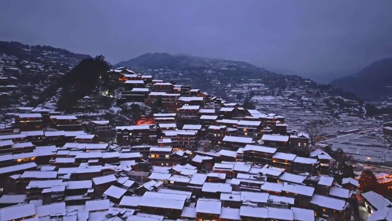 贵州西江千户苗寨雪天航拍视频素材