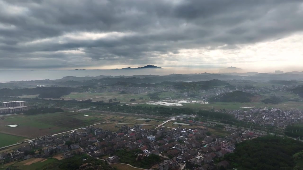 城市云海山水墨画（福州平潭）视频素材