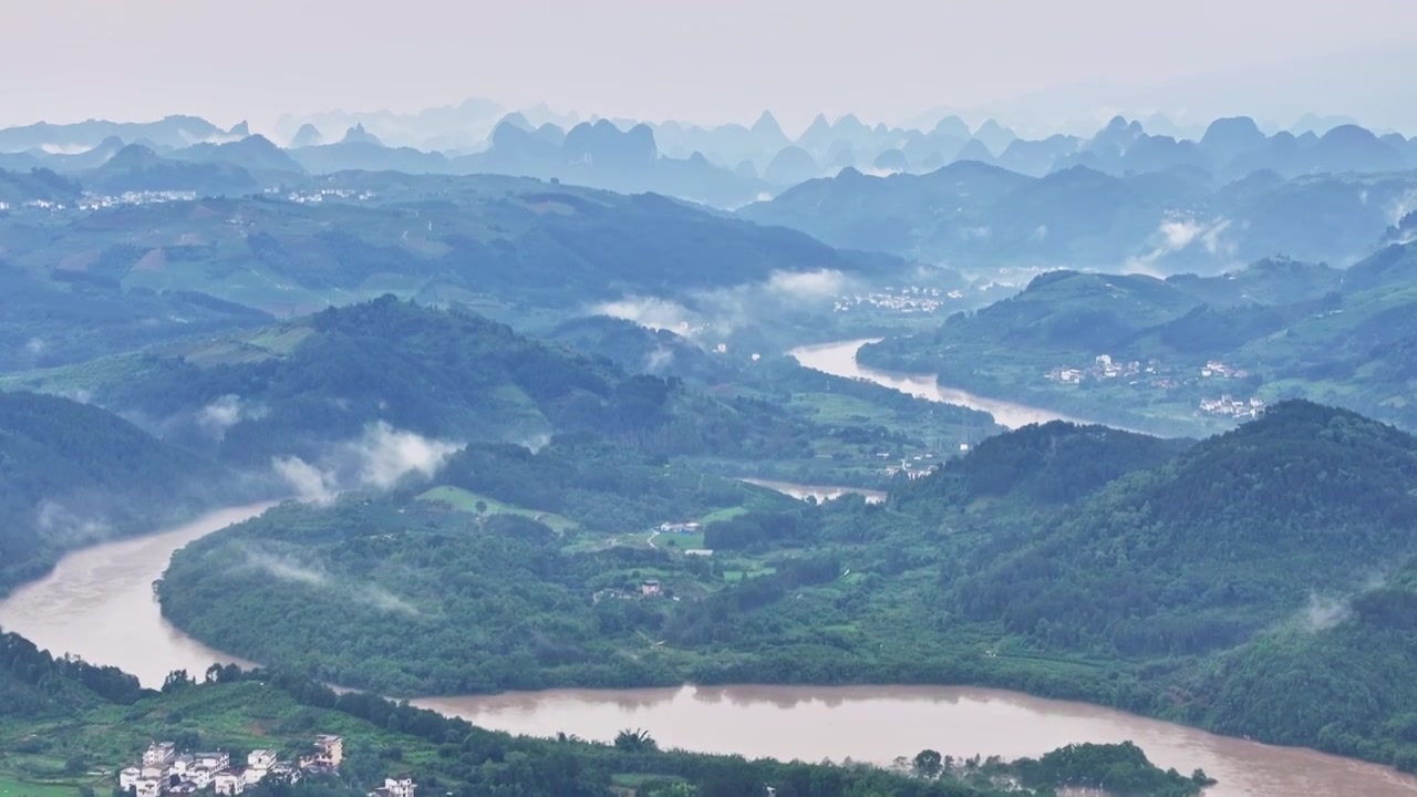 汛期桂林漓江洪水洪峰过境视频素材