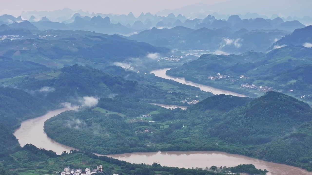 汛期桂林漓江洪水洪峰过境视频素材