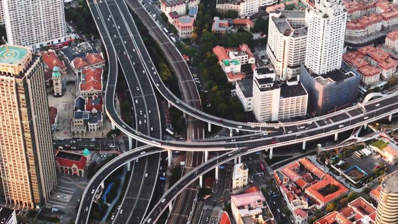 青岛第三海水浴场CBD商务中心-海军博物馆视频素材