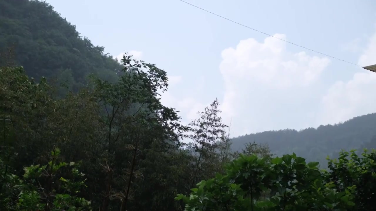 山里农村雨景视频下载