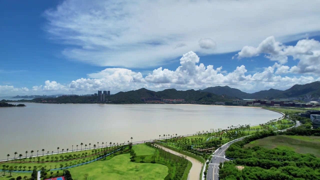 珠海高新区唐家湾海岸线夏日航拍视频素材