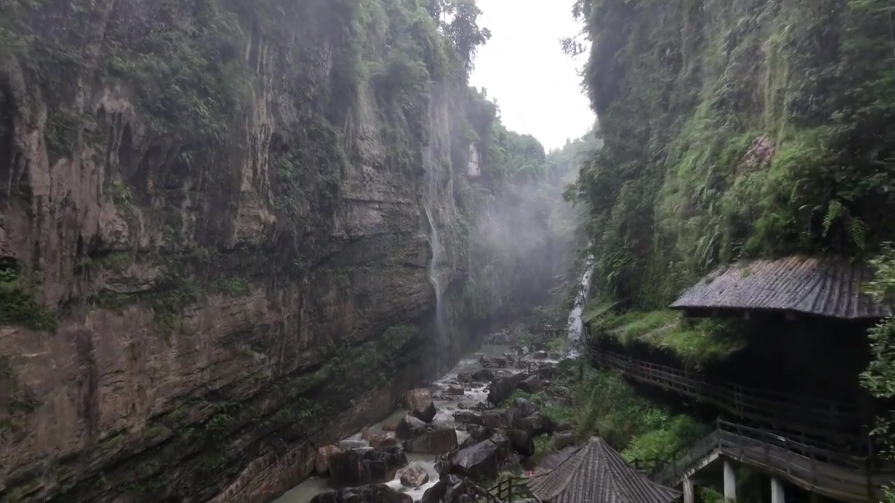 世界地质公园湖北恩施大峡谷著名景点云龙瀑布视频素材