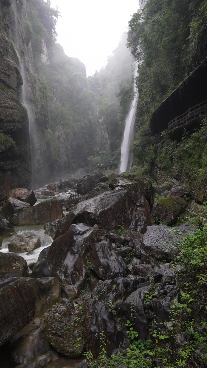 世界地质公园湖北恩施大峡谷著名景点云龙瀑布视频素材