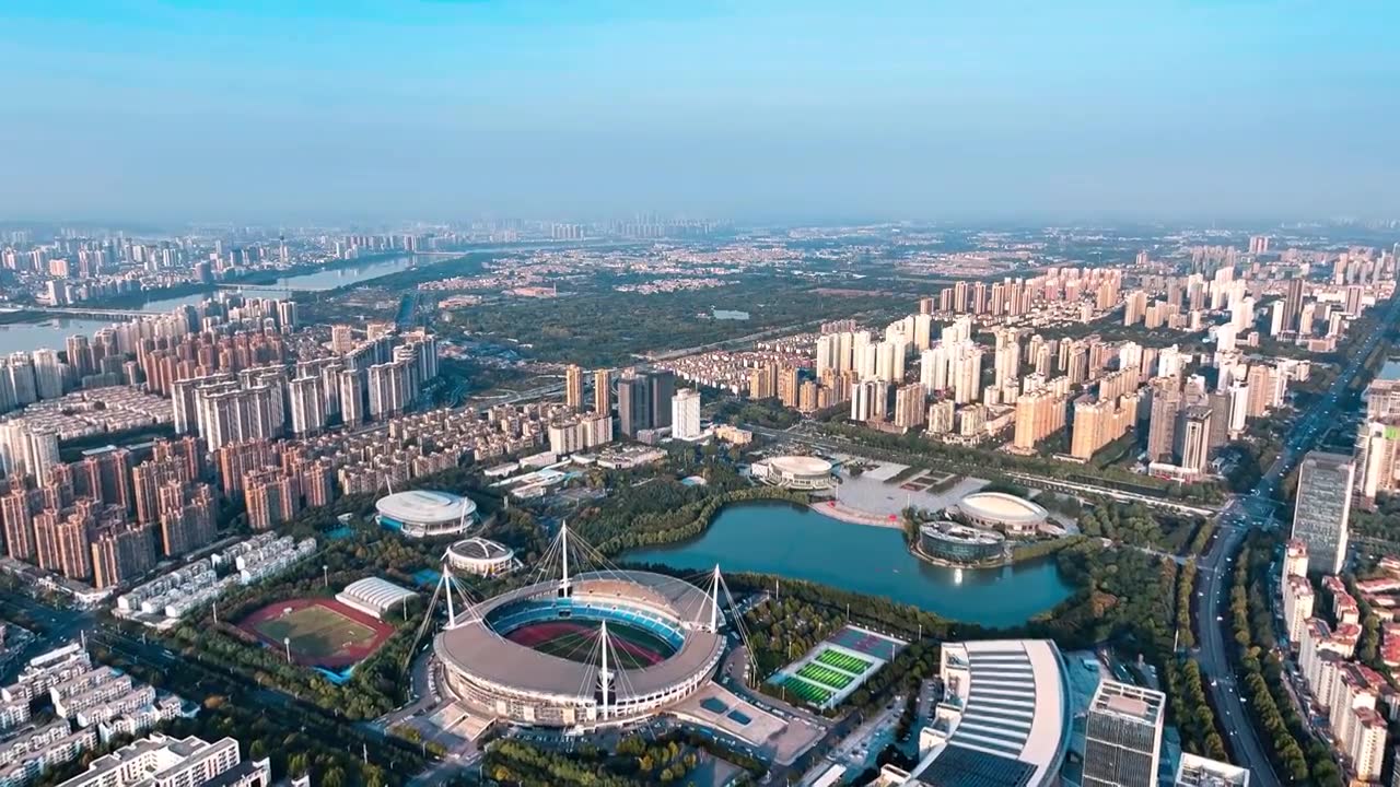 河南洛阳：晴天万里城市地标大景航拍视频素材