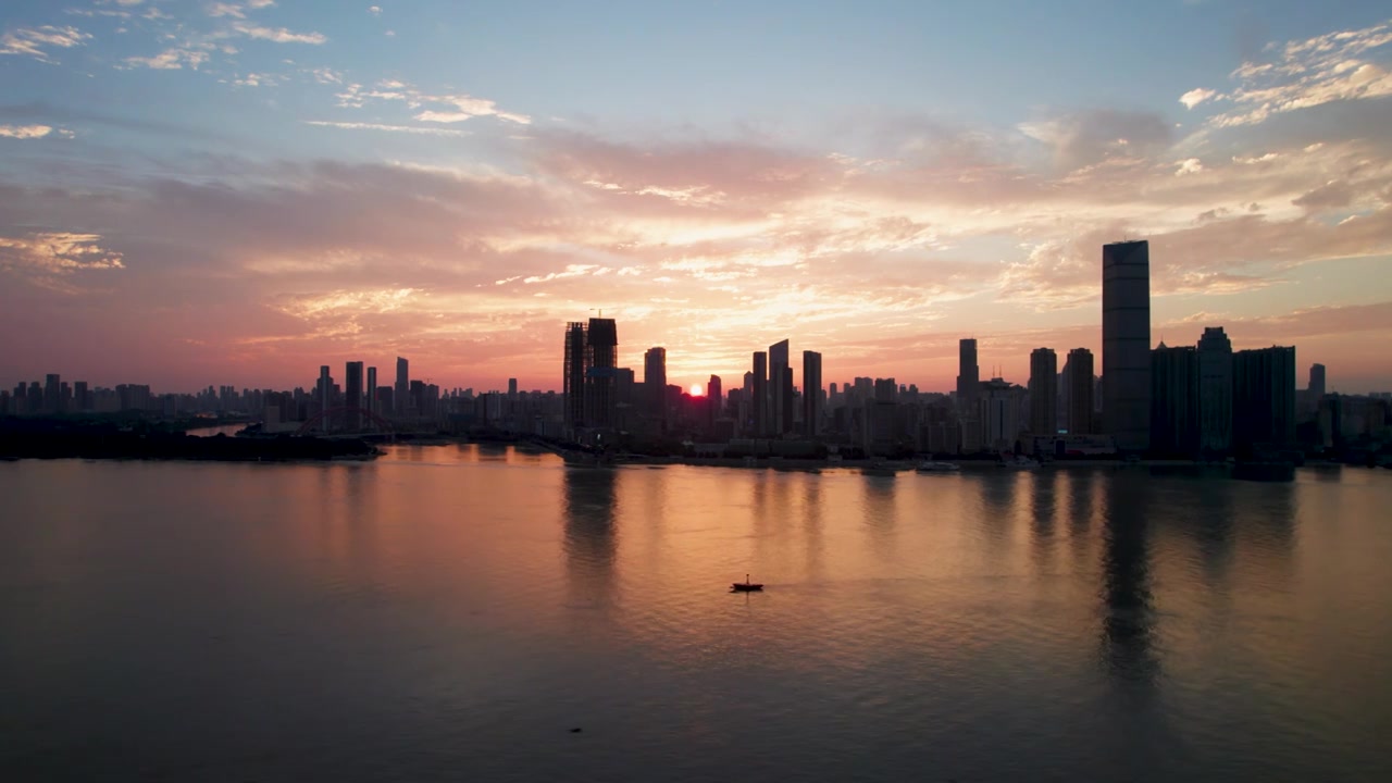 4K湖北武汉汉口江滩晚霞夜景航拍视频素材