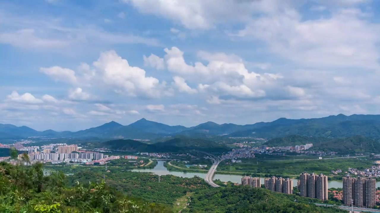 广州从化风景蓝天下白云飘飘一览众山小视频素材