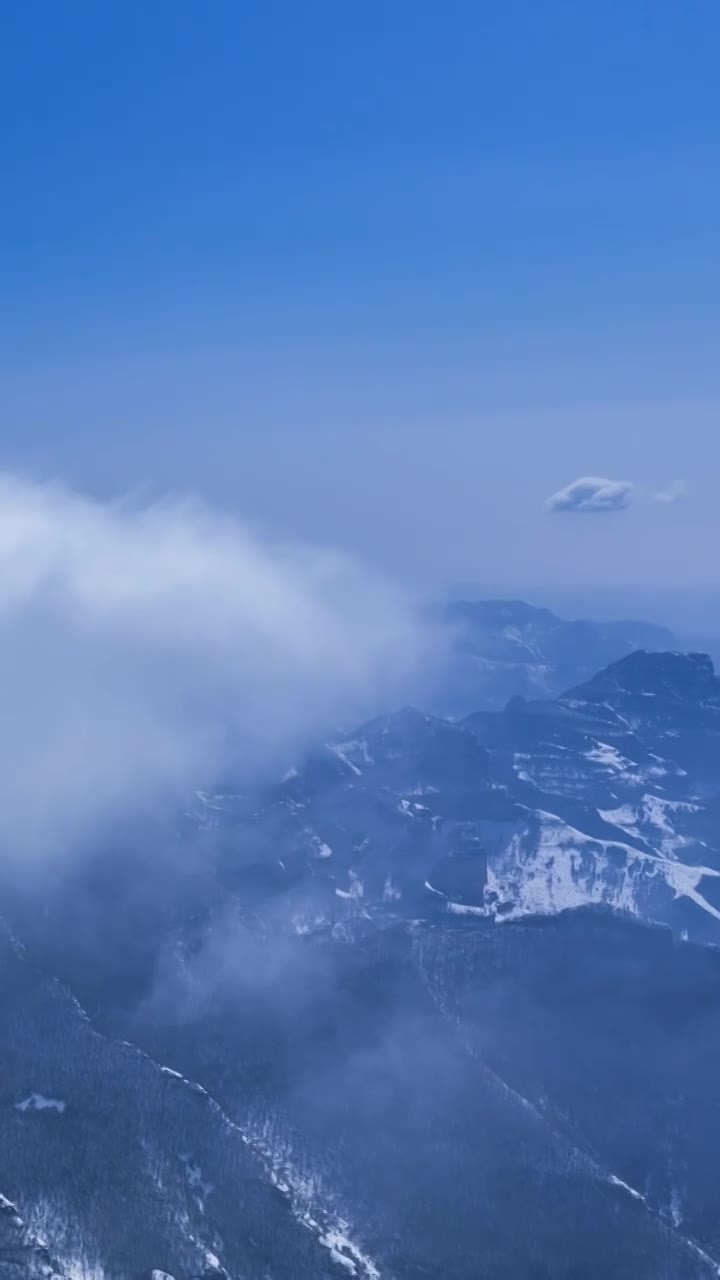 山西省长治市板山春雪后的山巅景色视频素材