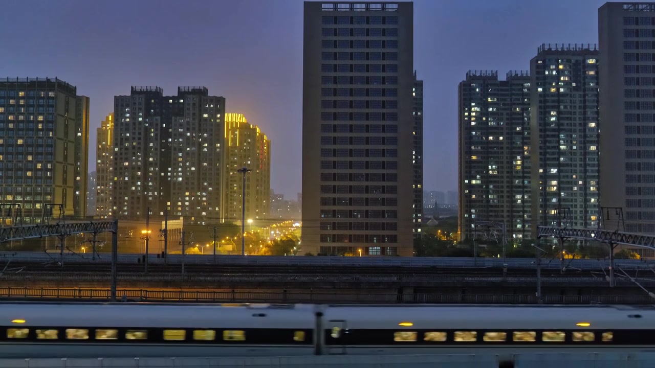 夜晚高铁行驶视频下载