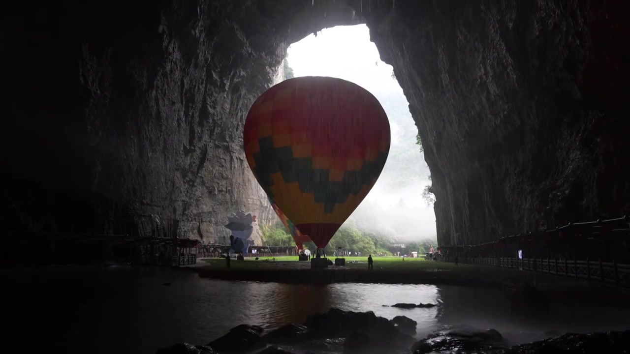 最大的洞穴通道世界地质公园国家5A级旅游景区湖北利川腾龙洞洞口视频素材