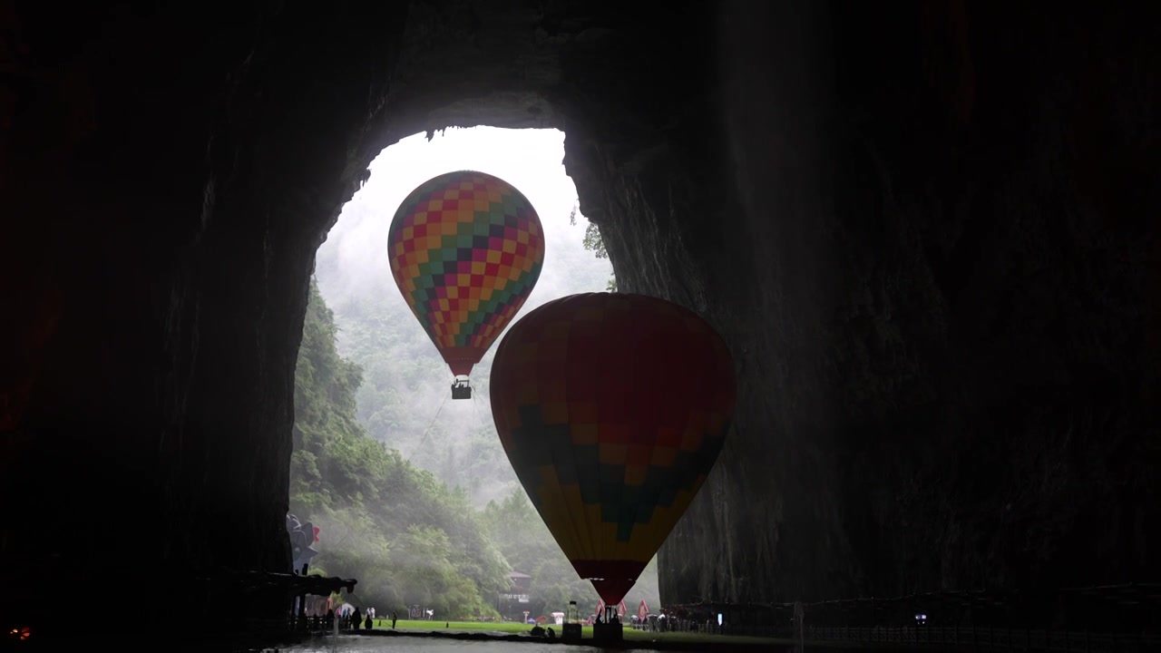 最大的洞穴通道世界地质公园国家5A级旅游景区湖北利川腾龙洞洞口视频素材