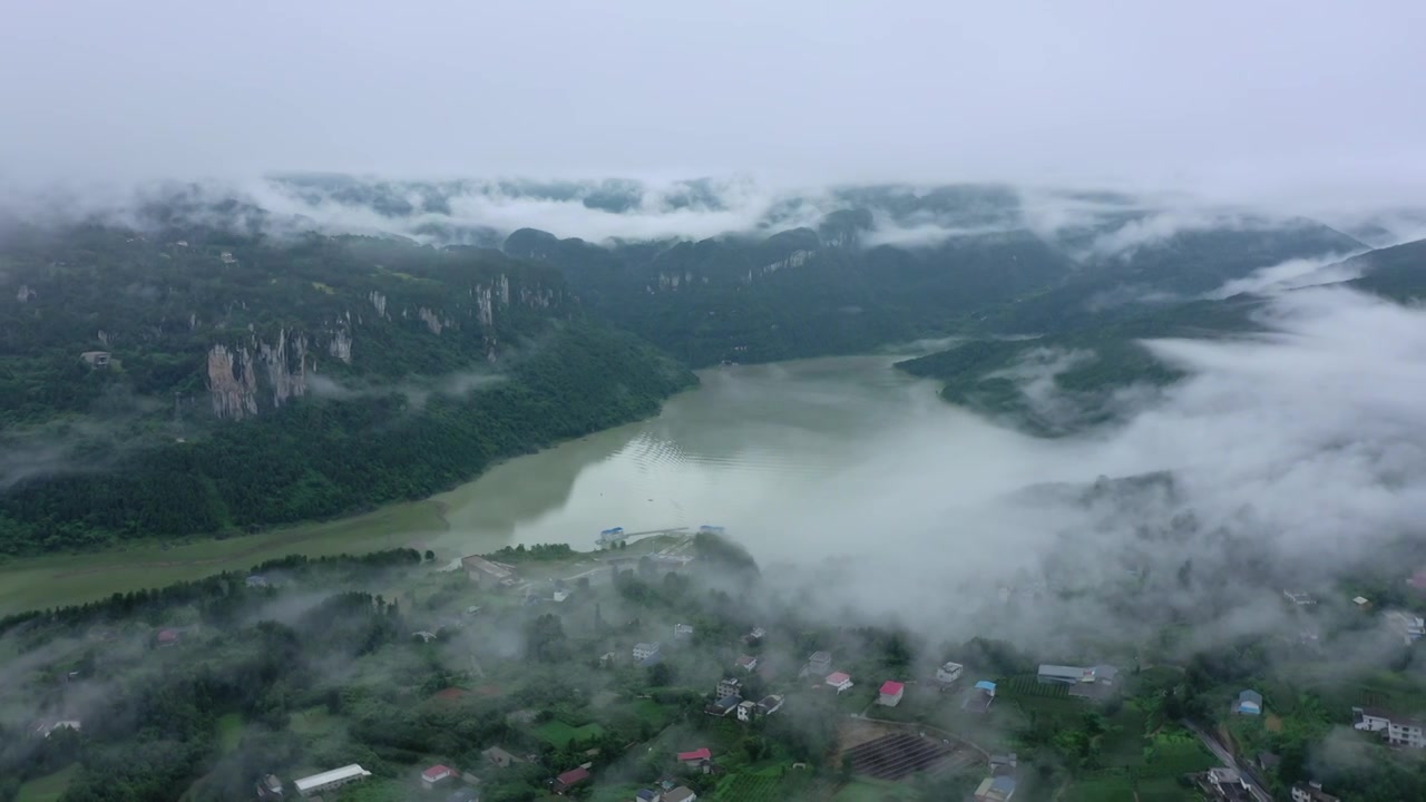 湖北恩施新塘红花峰林景区雨后风光视频素材