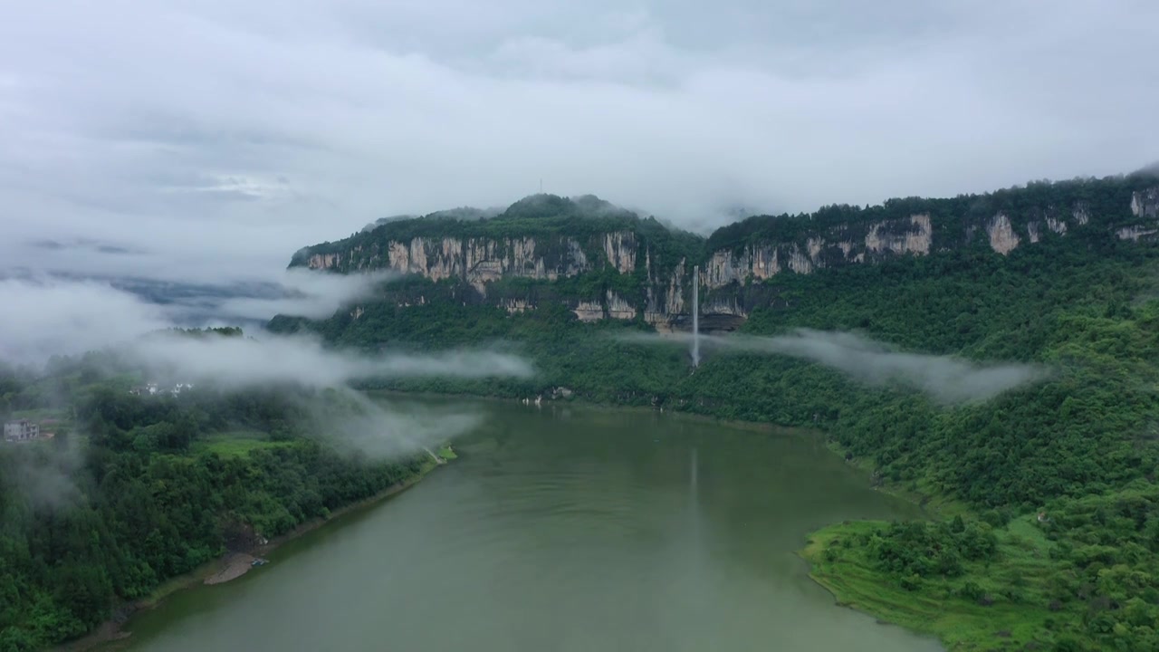 湖北恩施新塘红花峰林雨后风光视频素材