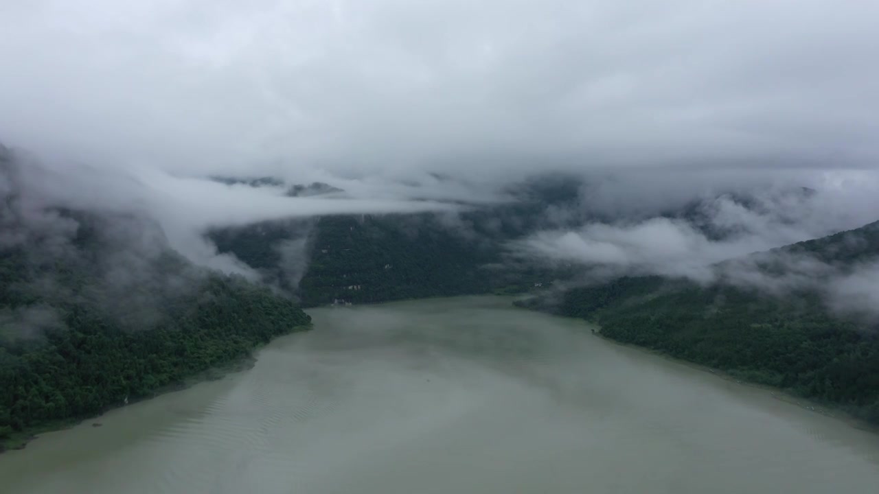 湖北恩施新塘红花峰林雨后风光视频素材