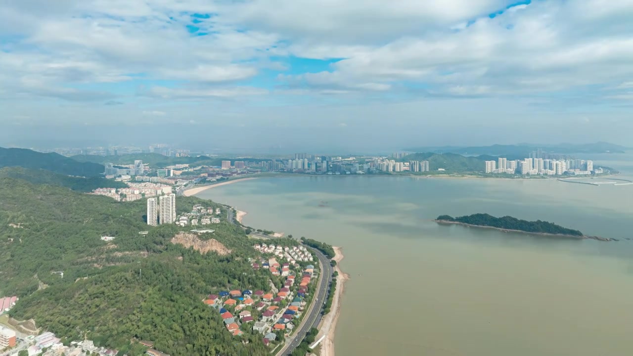 航拍珠海高新区唐家湾港湾大道延时视频素材