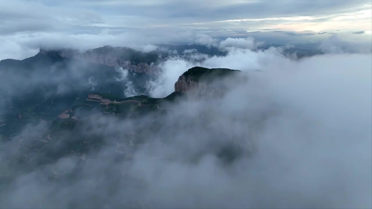 太行山的秋日视频下载