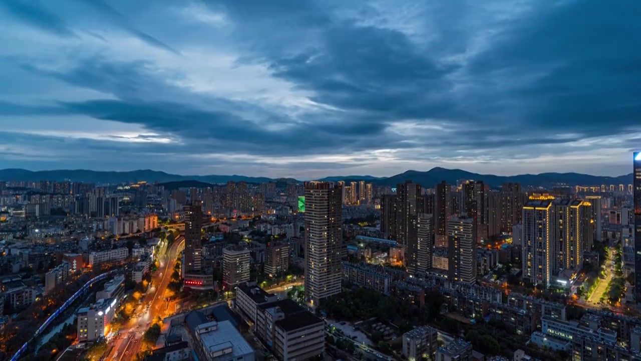 城市高楼晚霞延时视频素材