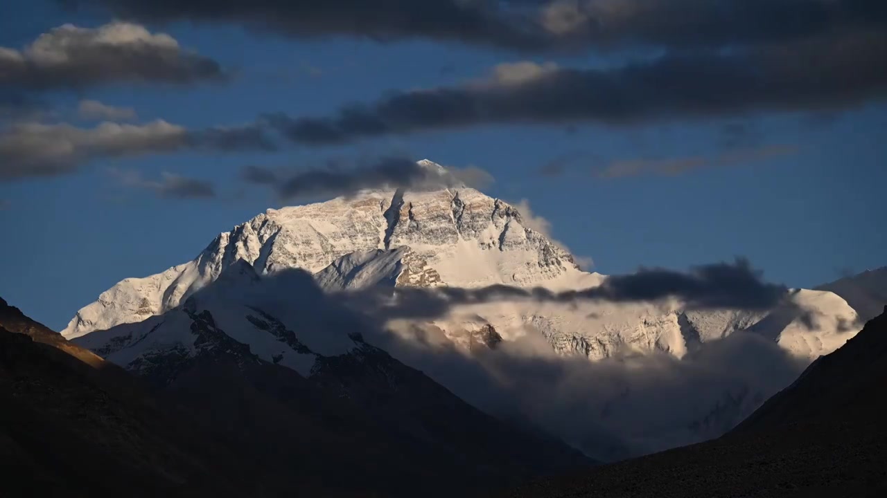 西藏珠穆朗玛峰日照金山延时视频购买