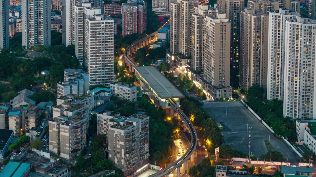 重庆三号线轻轨延迟都市蓝调夜景风光视频素材