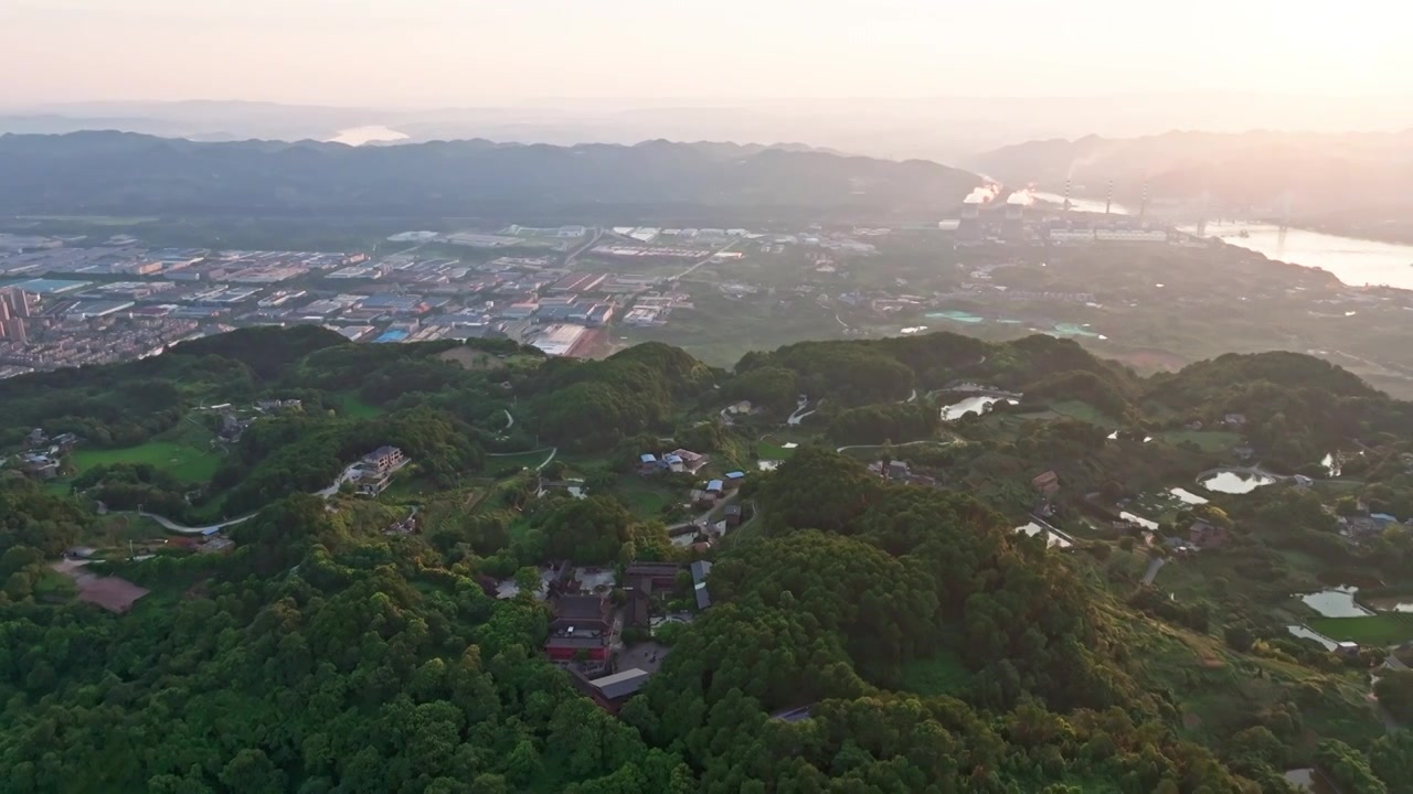 航拍重庆巴南云篆山落日风光视频素材