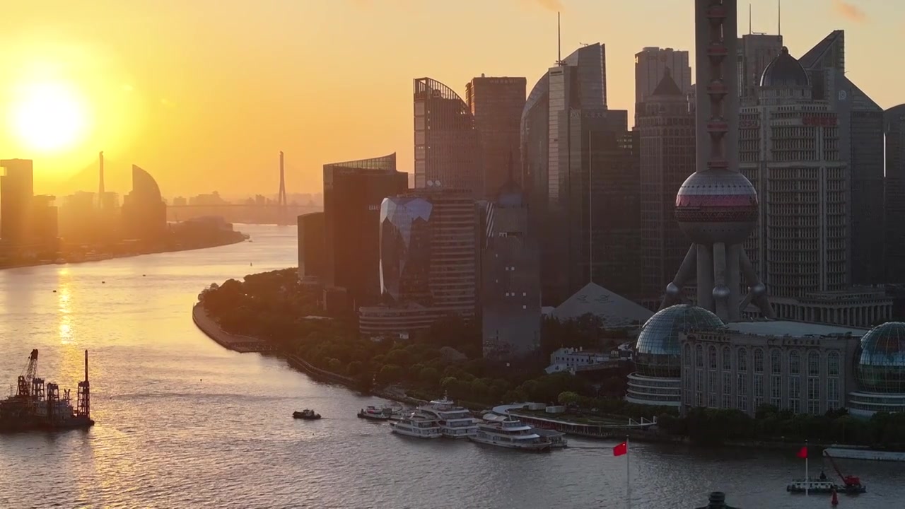 上海魔都中轴线日出黄浦江陆家嘴全景视频素材