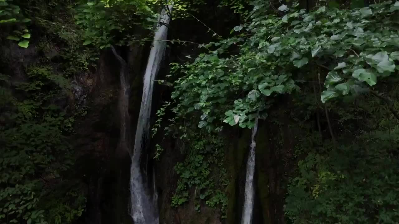 河南洛阳：栾川重渡沟山水秀丽，避暑圣地视频下载