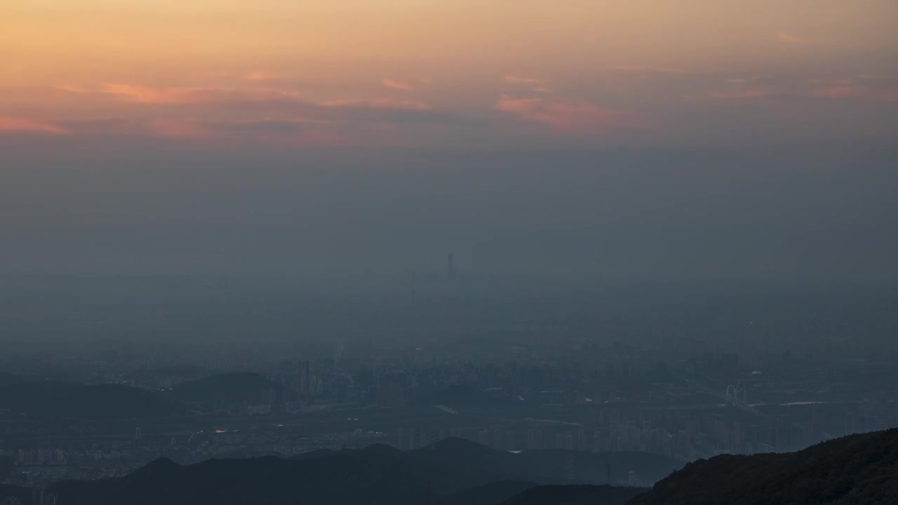 北京门头沟登高远眺京城日出平流雾视频素材