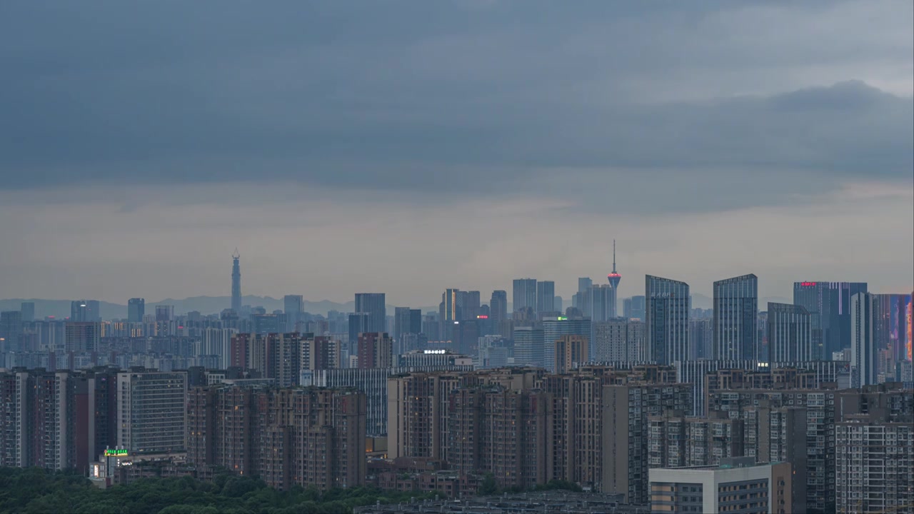 成都北门城市天际线日转夜延时摄影视频素材