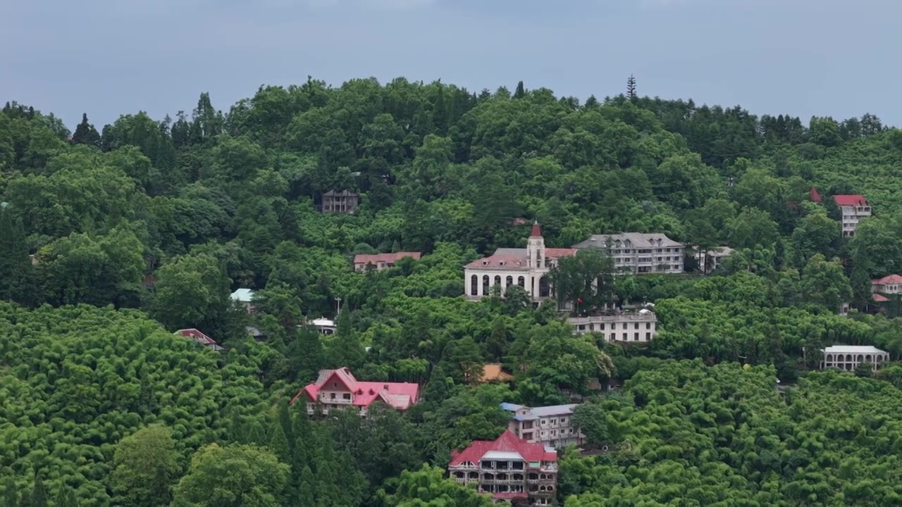 湖州德清莫干山风景区内的度假酒店视频下载