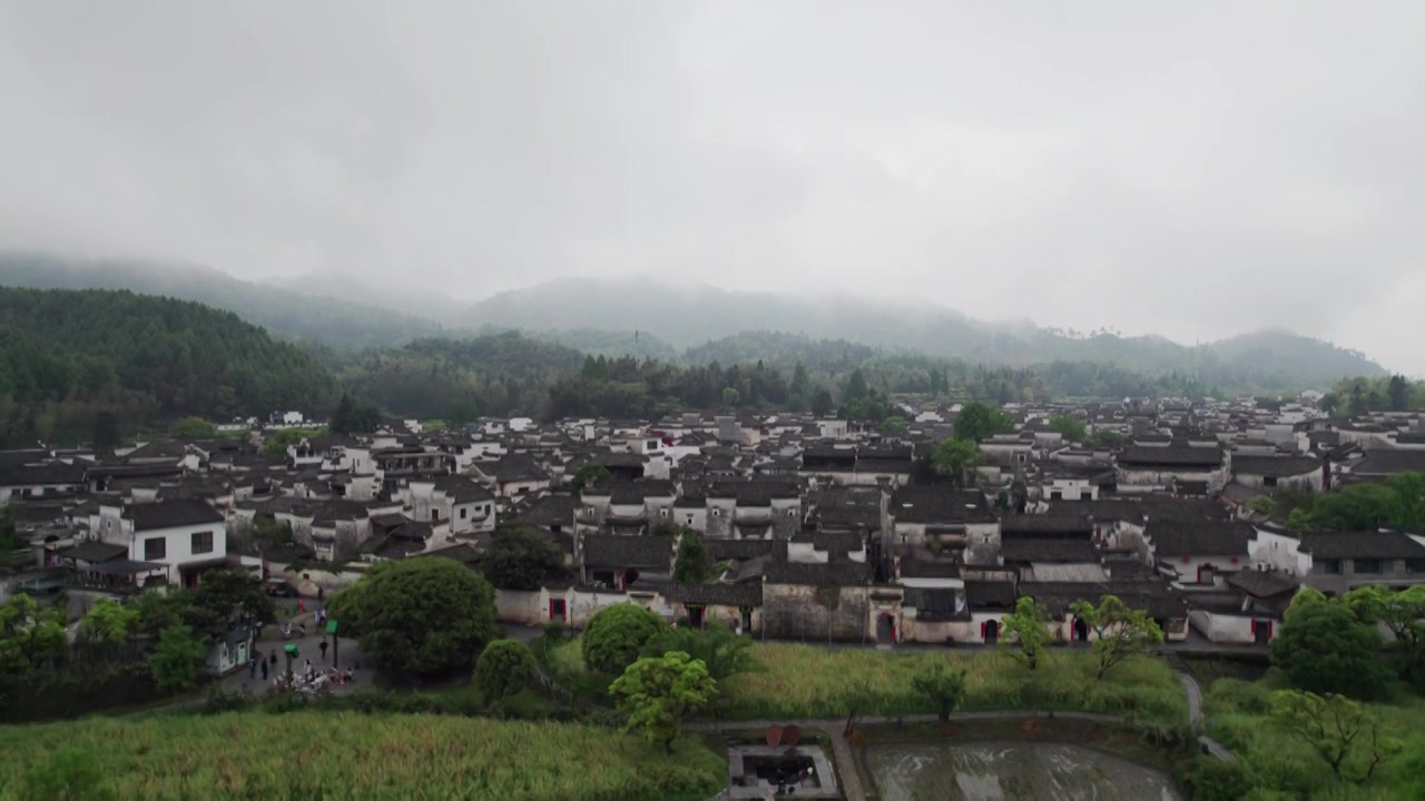 皖南山区与西递的云雾美景视频下载