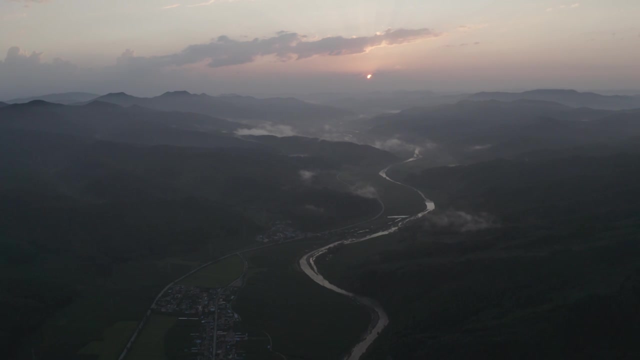 平原日落视频素材