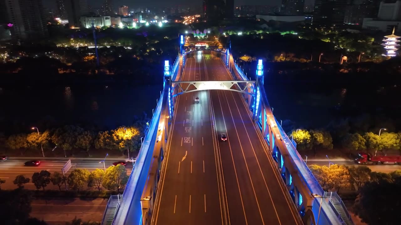 无锡梁溪区金匮大桥夜景道路交通1视频素材