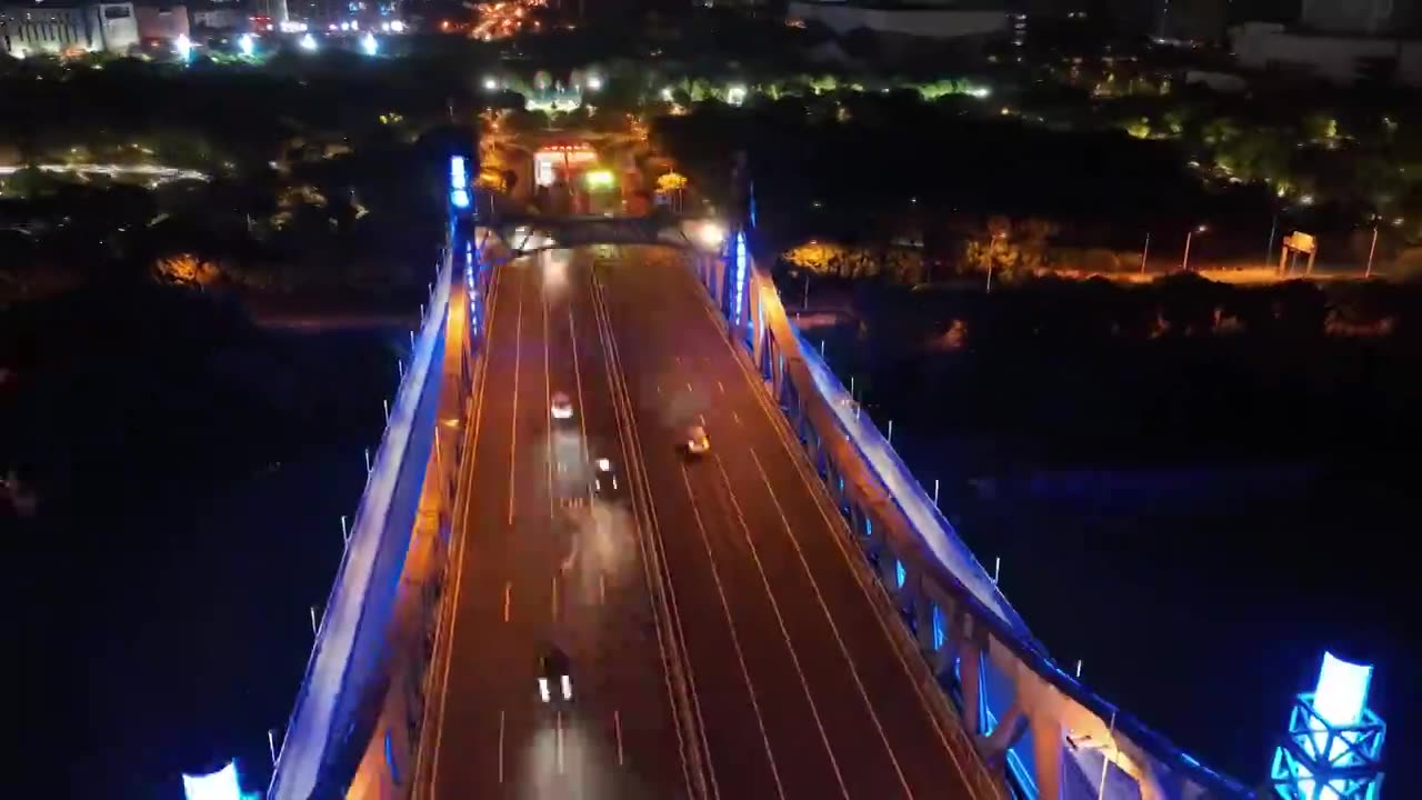 无锡梁溪区金匮大桥夜景道路交通移动延时视频素材