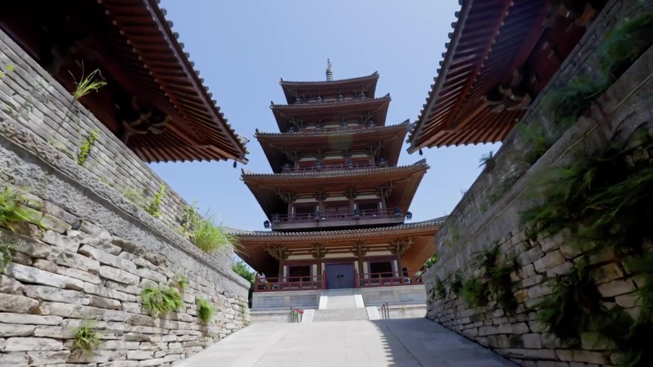 湖北襄阳唐城影视基地青龙寺古代建筑风景视频素材