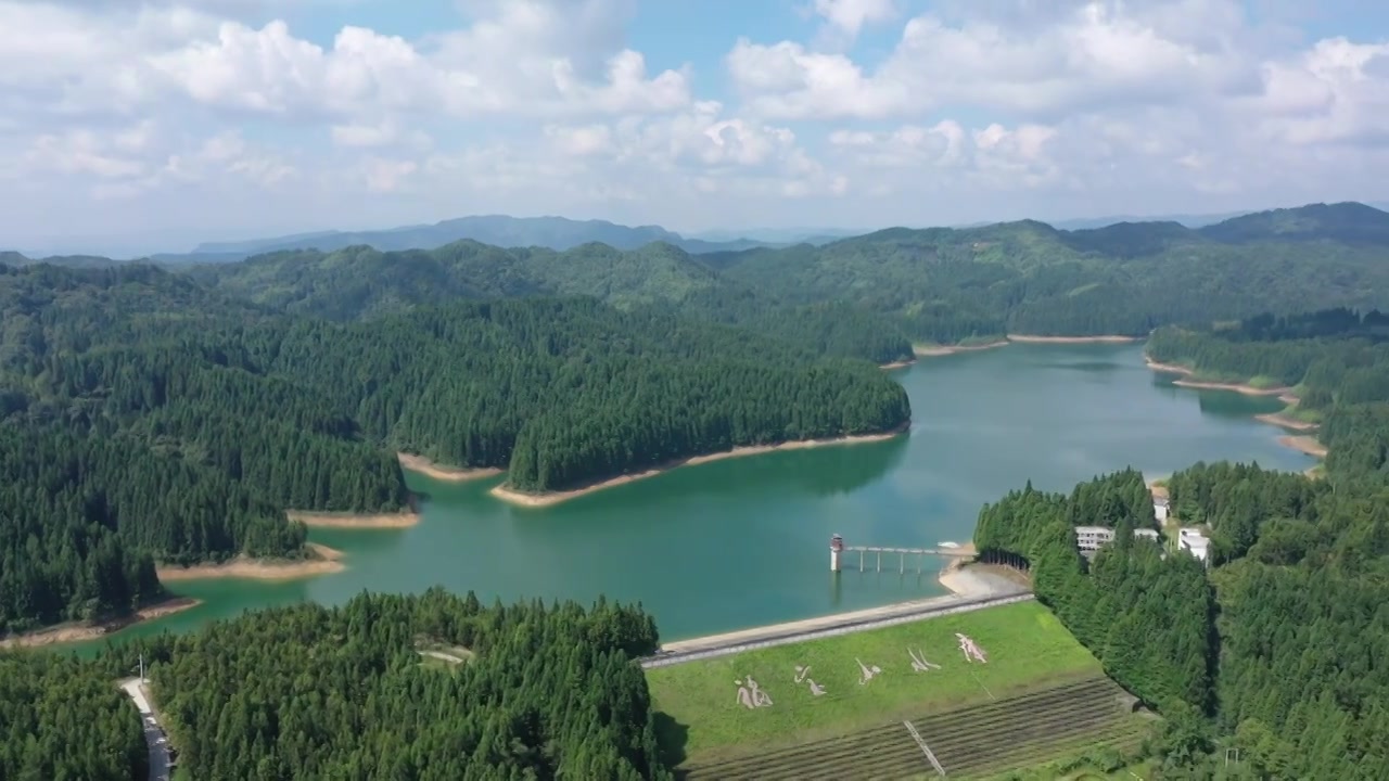 湖北利川福宝山水库夏季风光视频下载