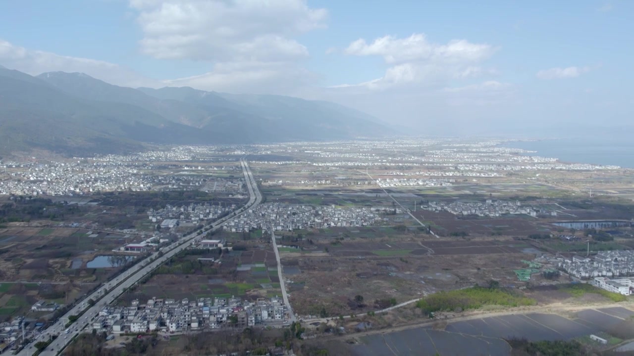 云南大理苍山航拍崇圣寺三塔视频素材