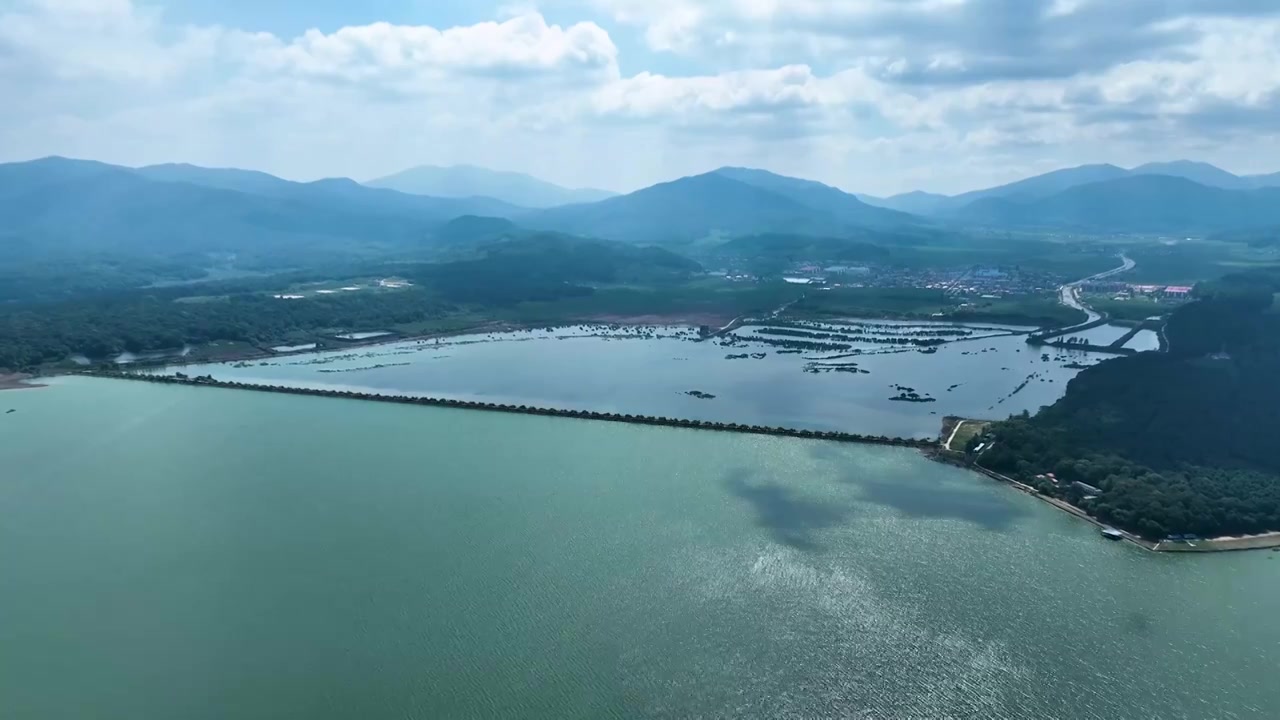 吉林松花湖夏季自然风光山水风景航拍视频素材