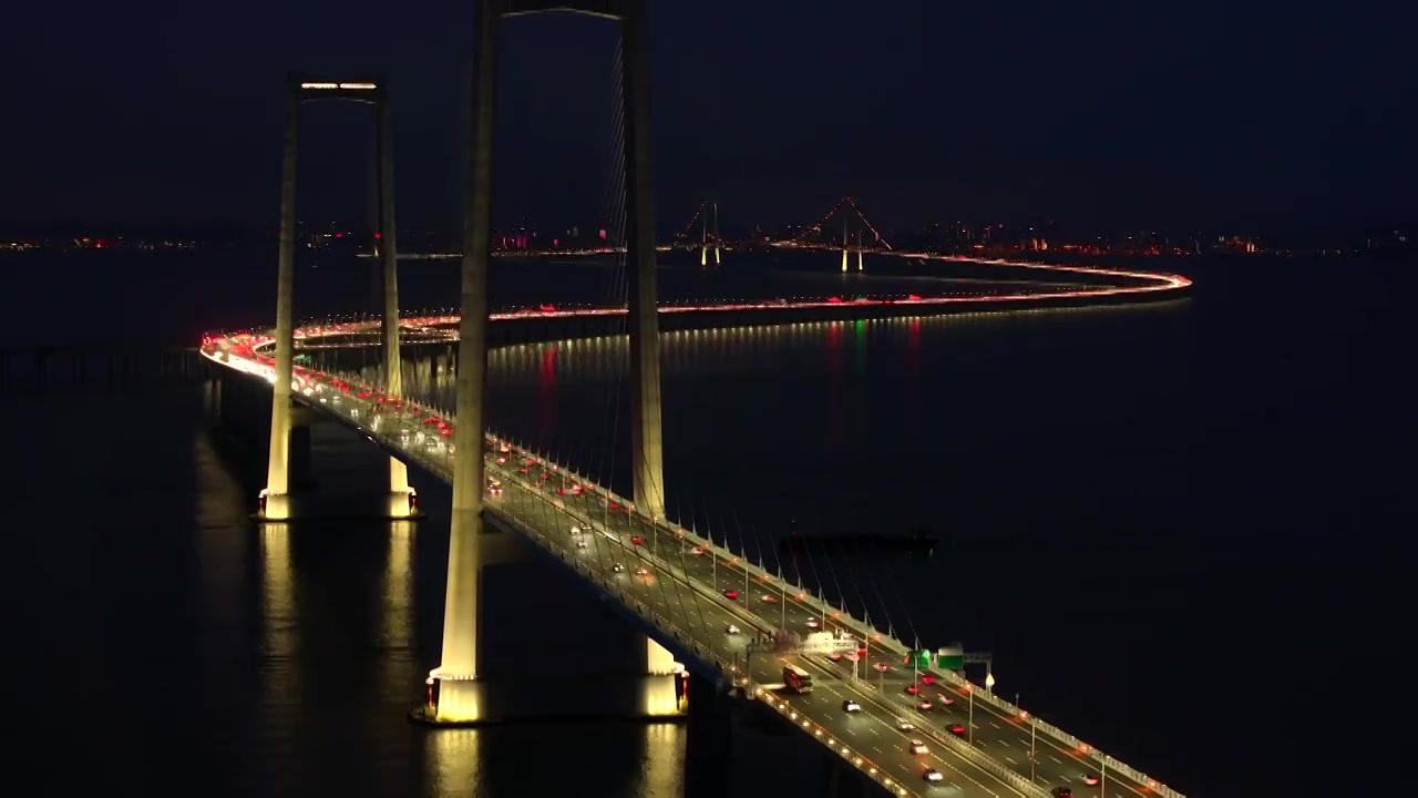 航拍深中通道夜景车流视频素材