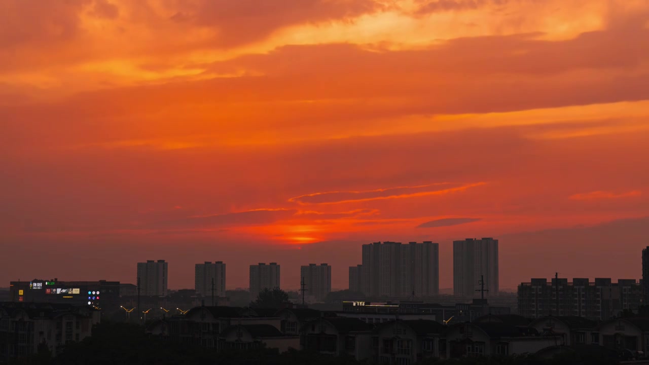 北京夏天黄昏时刻的日落延时视频下载