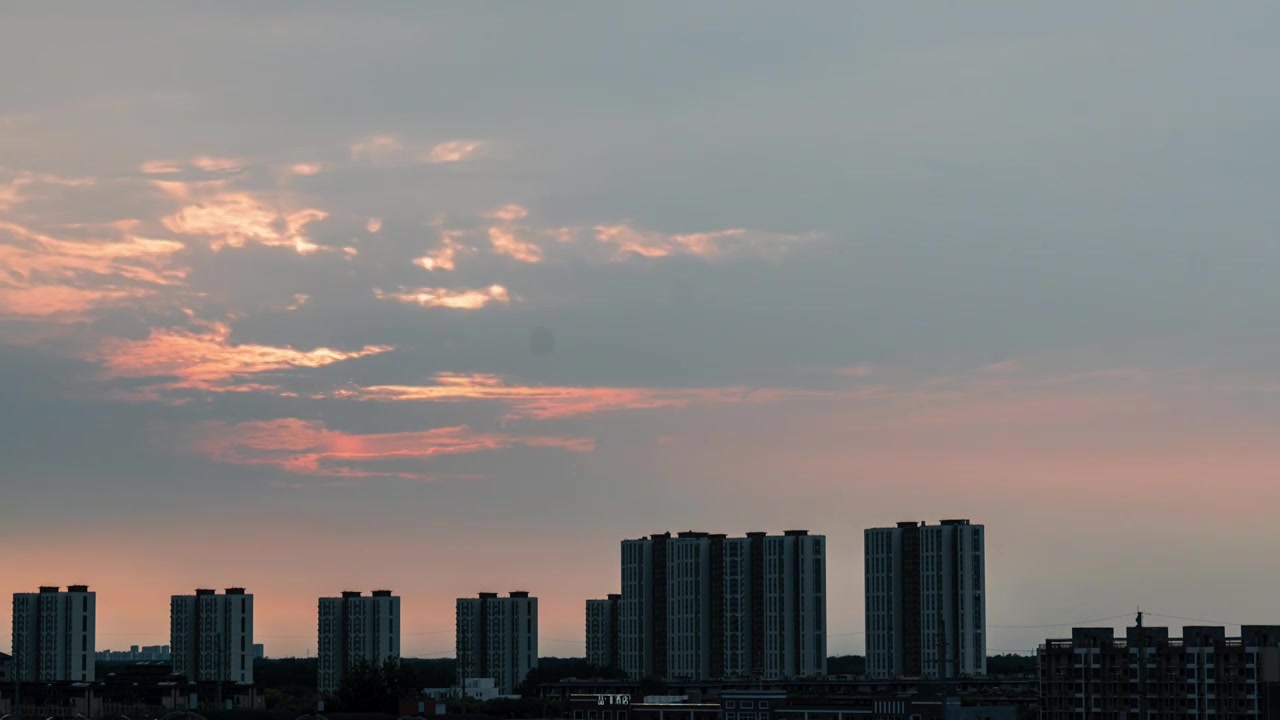 北京夏天黄昏时刻的日落延时视频下载