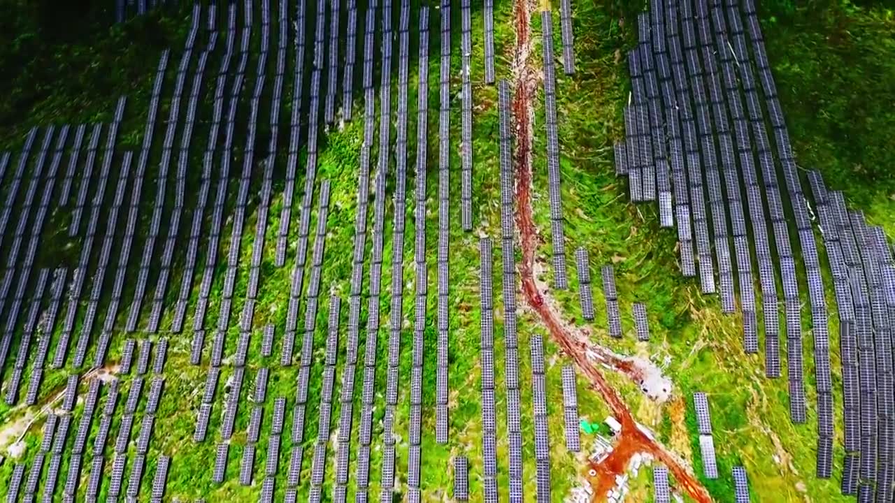 贵州山地光伏发电站视频下载