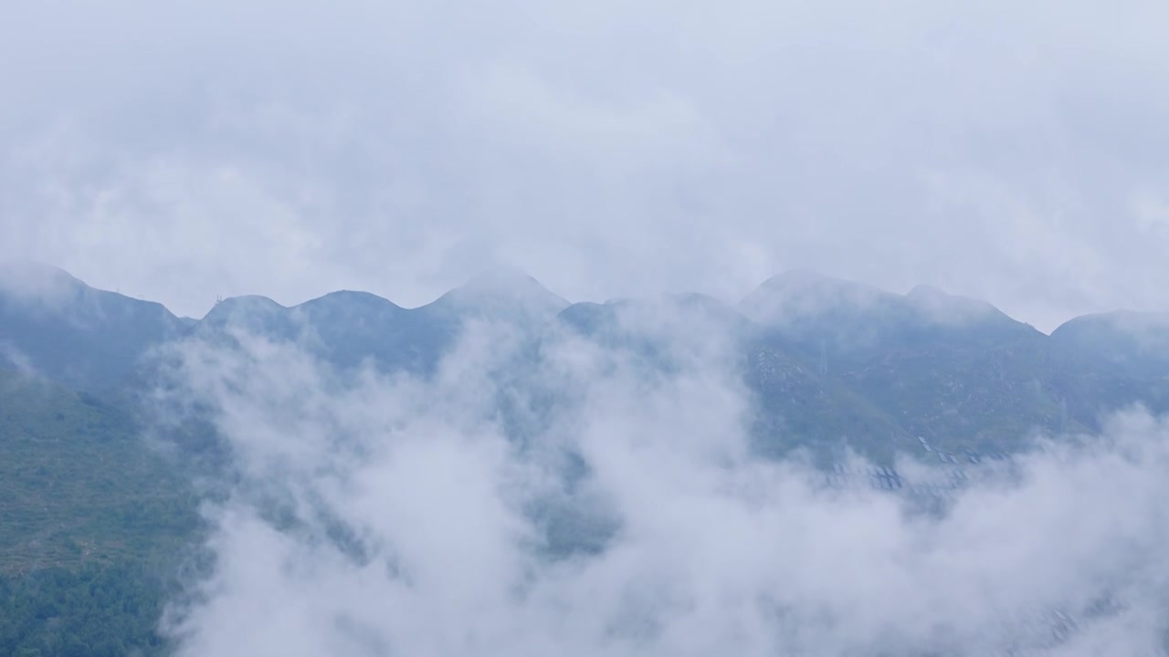 贵州山地光伏发电站视频下载