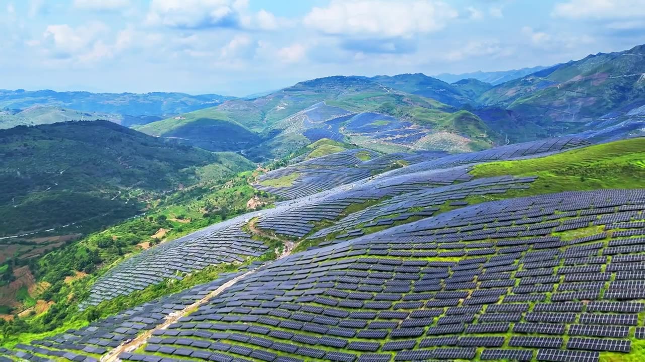 贵州山地光伏发电站视频下载