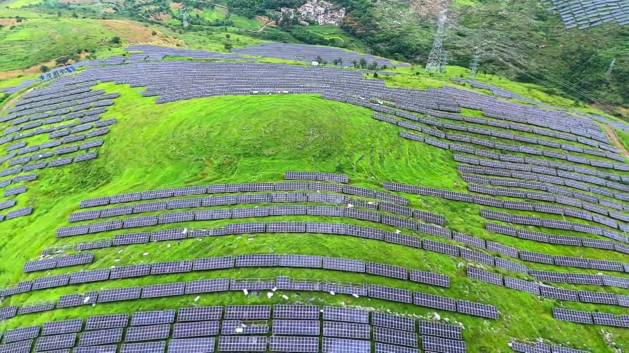 贵州山地光伏发电站视频下载