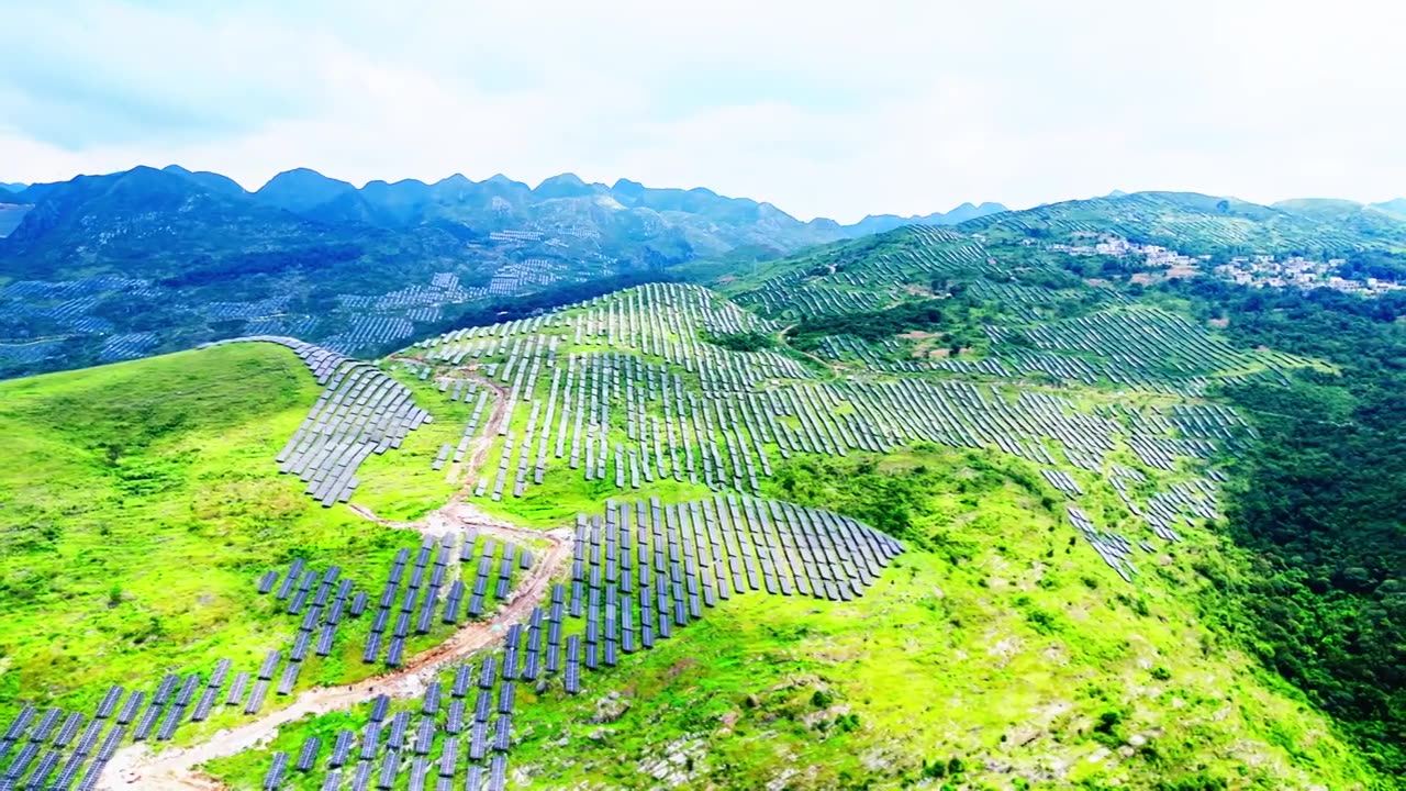 贵州山地光伏发电站视频下载