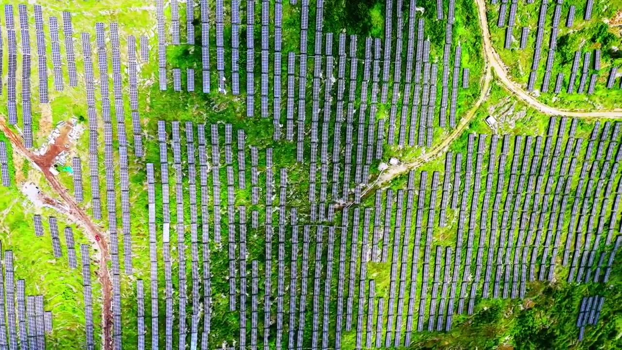 贵州山地光伏发电站视频下载