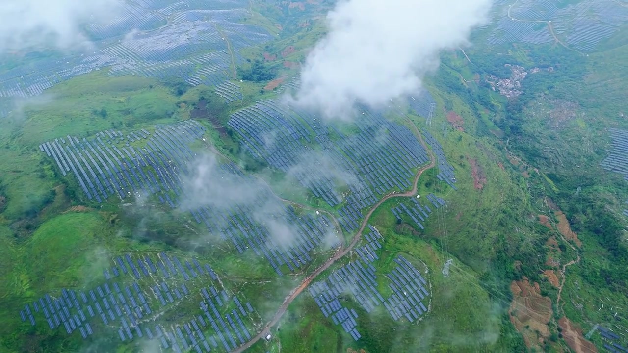 贵州山地光伏发电站视频下载